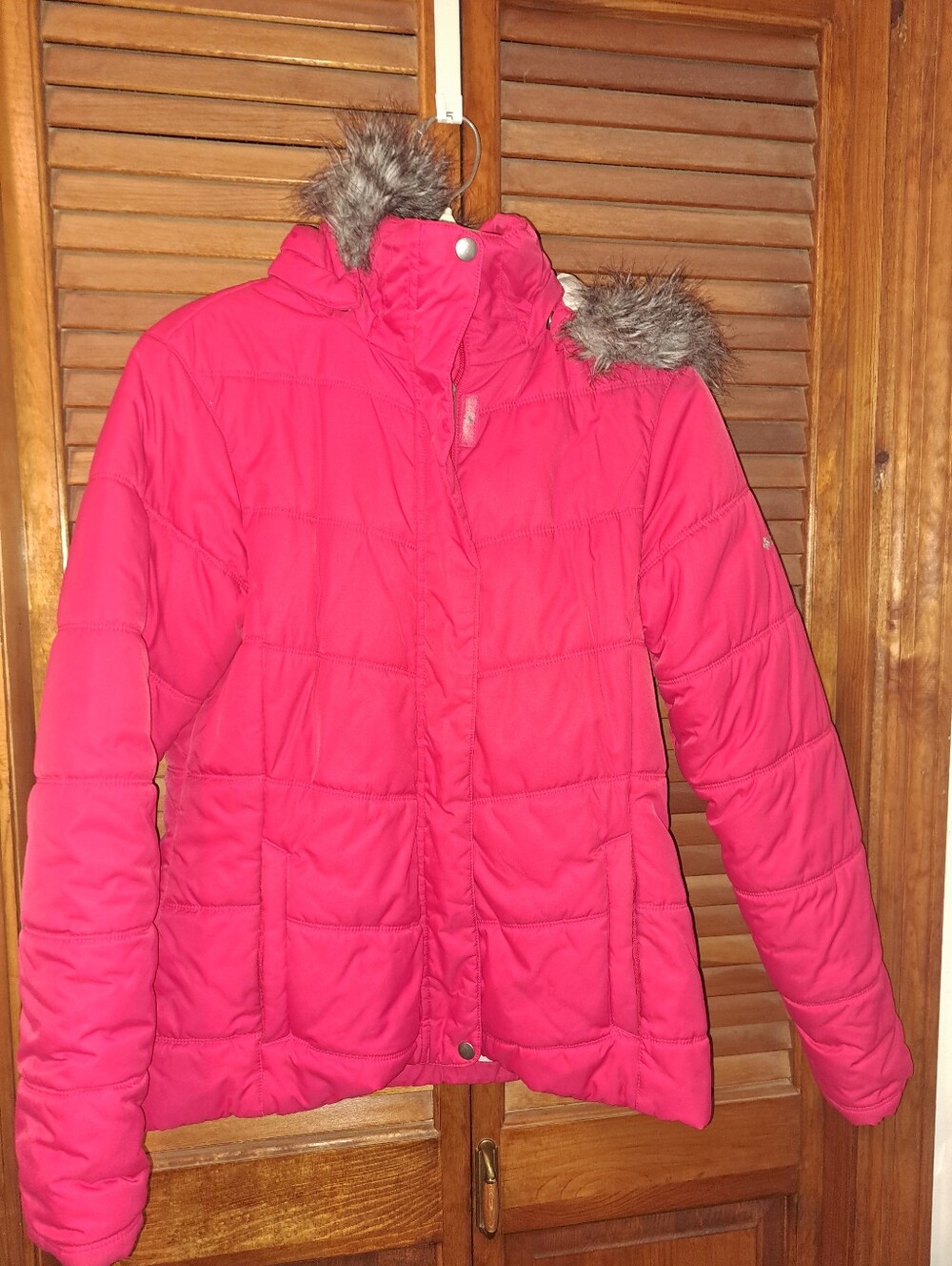 Women’s Columbia Pink Quilted Puffer Jacket with Faux Fur Trim